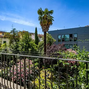 https://yid-capo-di-mondo-luxury-apartment-in-florence.it-tuscanyhotel.com