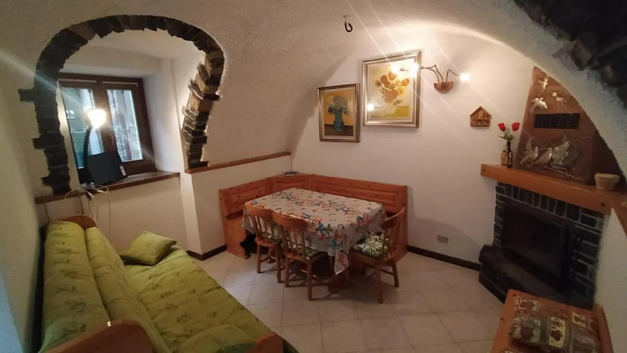 Perledo Casa Almut & More - Lake Como Center - Varenna 0*,